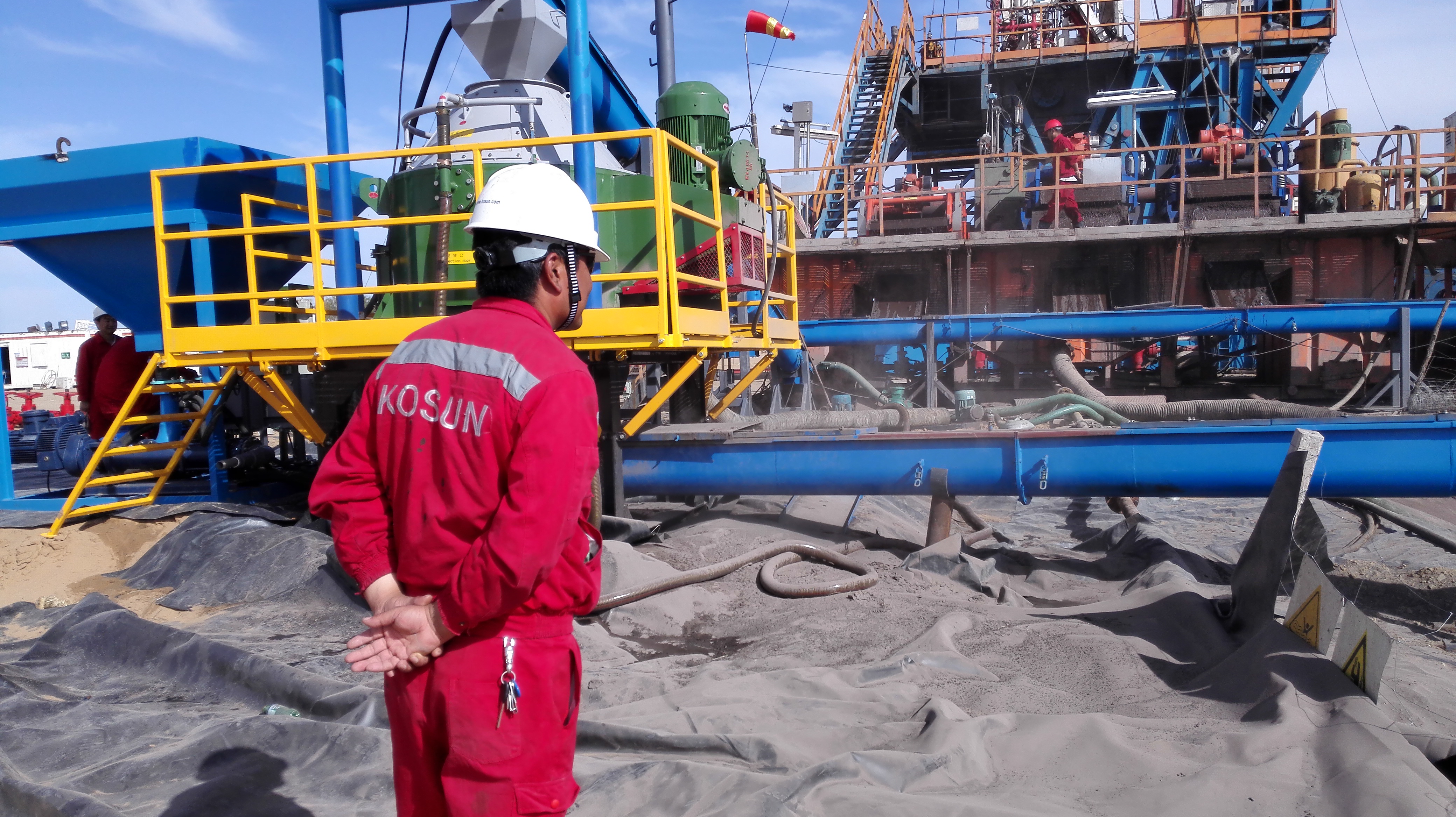 鉆井泥漿不落地隨鉆處置系統(tǒng)