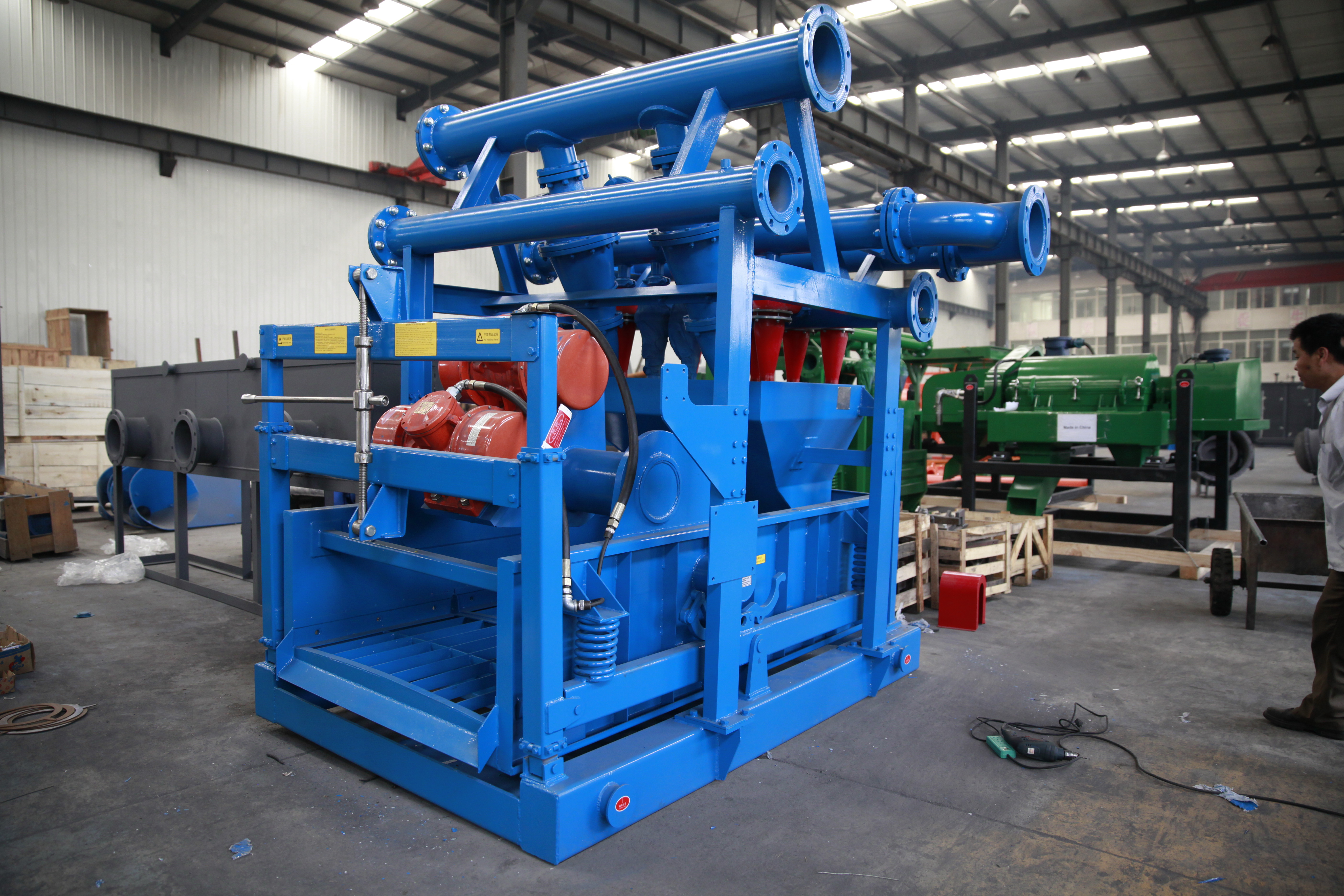 廢棄泥漿需要用到科迅泥漿清潔器設(shè)備進(jìn)行分離